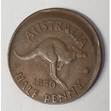 AUSTRALIA 1950Y. HALF 1/2  PENNY . ERROR . LARGE MIS-STRIKE . OFF CENTRE